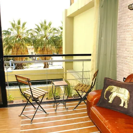 Green Close To Port&center - Parking Patras