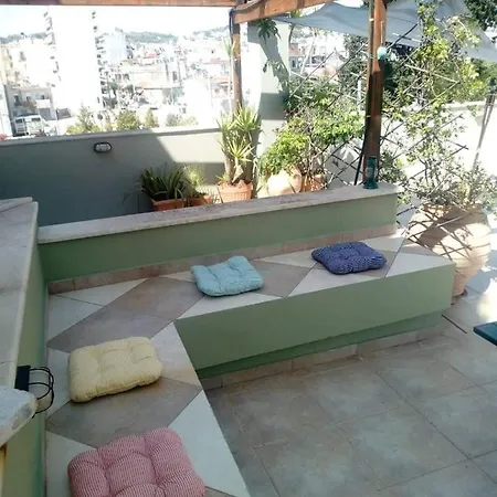 Green Close To Port&center - Parking Appartement